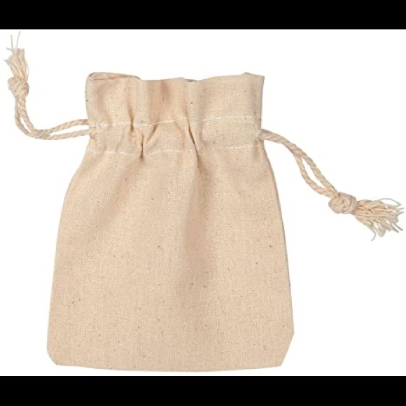 L’Occitane Pouch (Gift with Purchase) - Picture 1 of 5